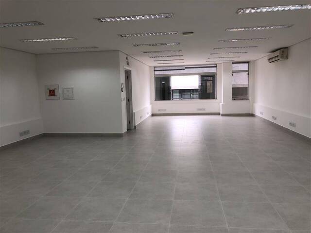 Sala para Locação em Santana de Parnaíba - 1