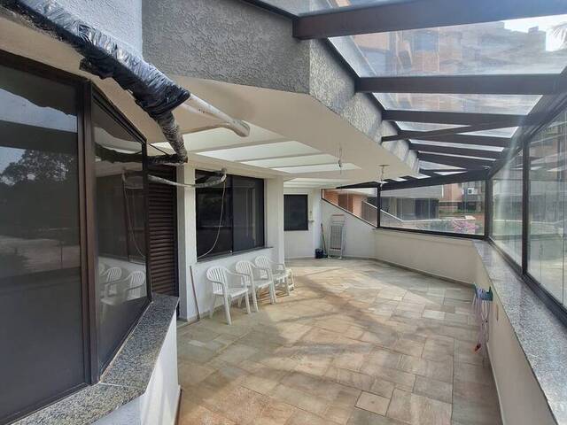 Venda em Dezoito do Forte Empresarial/Alphaville. - Barueri