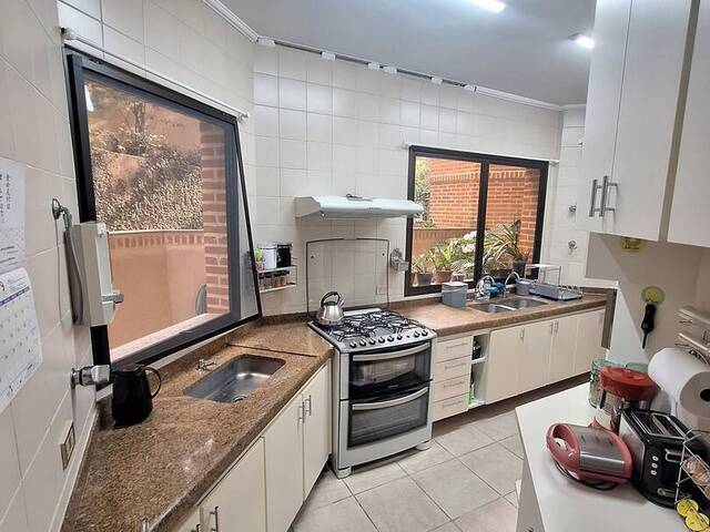 #152 - Apartamento para Venda em Barueri - SP