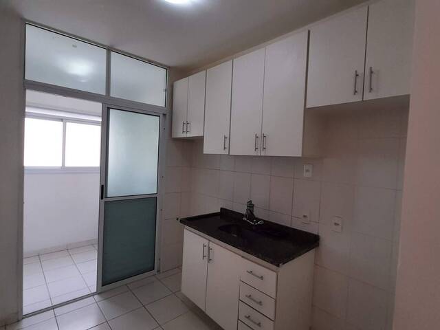 #215 - Apartamento para Venda em Barueri - SP