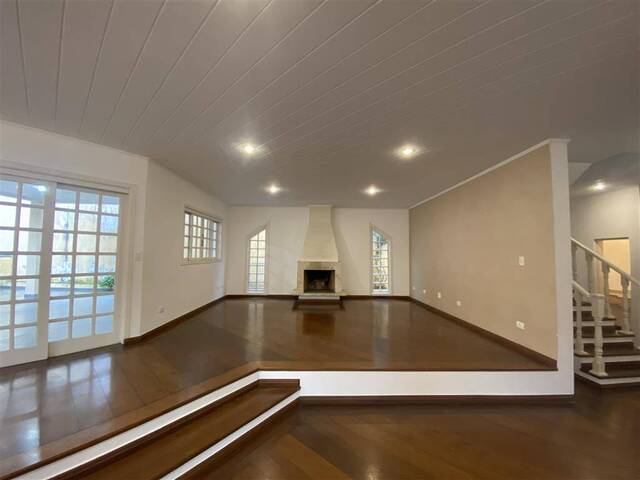 #295 - Casa para Locação em Santana de Parnaíba - SP