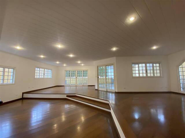 #295 - Casa para Locação em Santana de Parnaíba - SP