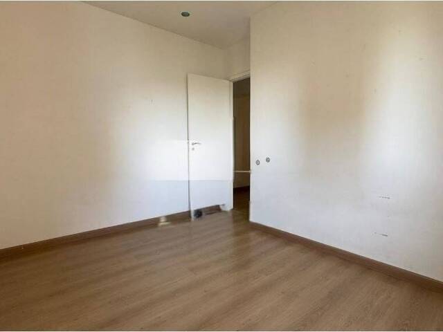 #373 - Apartamento para Locação em Barueri - SP