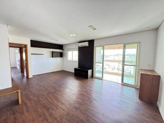 #400 - Apartamento para Venda em Santana de Parnaíba - SP