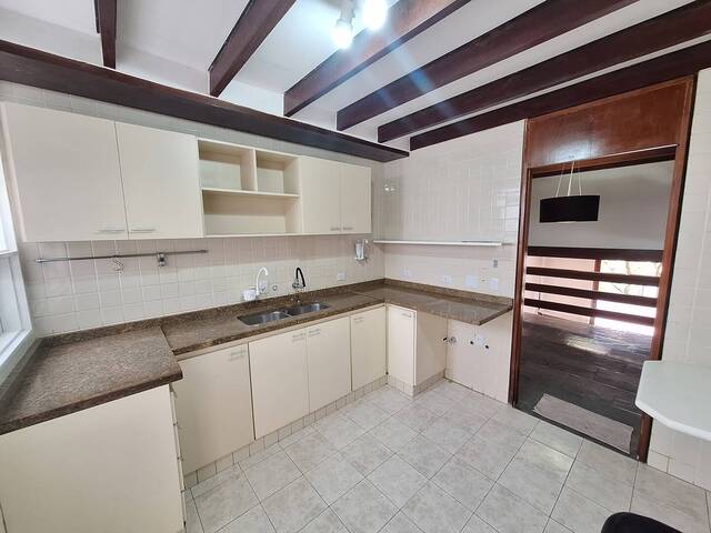 #425 - Casa para Locação em Santana de Parnaíba - SP