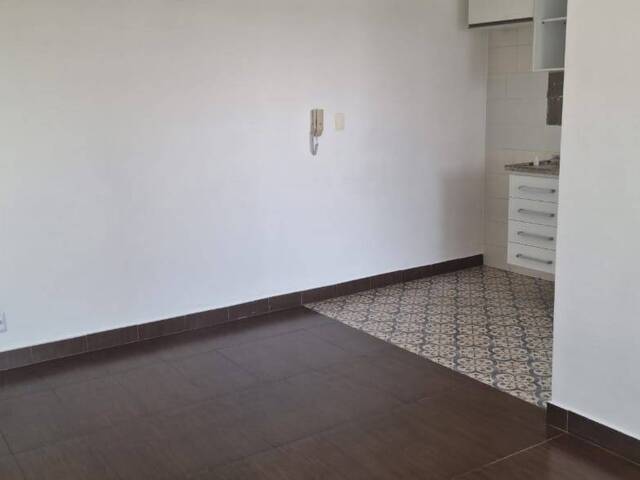 #438 - Apartamento para Venda em Barueri - SP