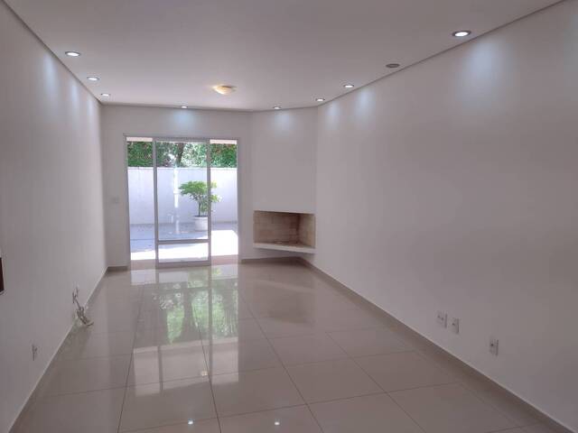 Casa para Locação em Santana de Parnaíba - 2