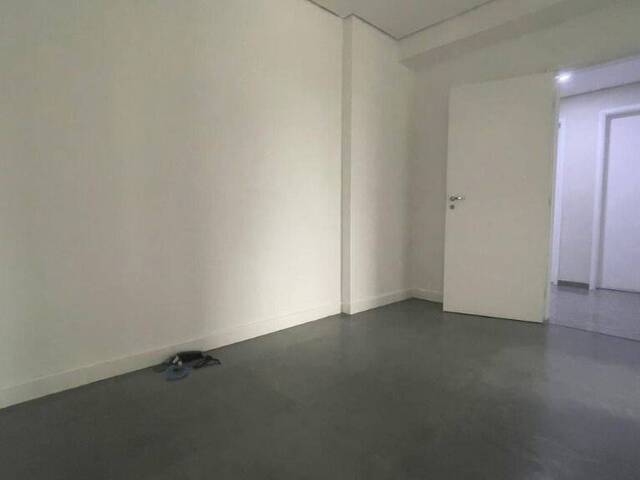 Sala para Venda em Barueri - 4
