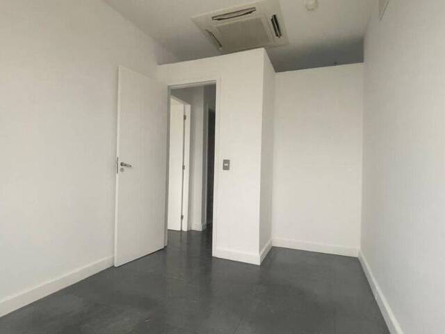 Sala para Venda em Barueri - 5