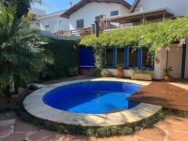 #564 - Casa para Locação em Santana de Parnaíba - SP