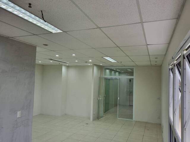 #566 - Sala para Venda em Barueri - SP
